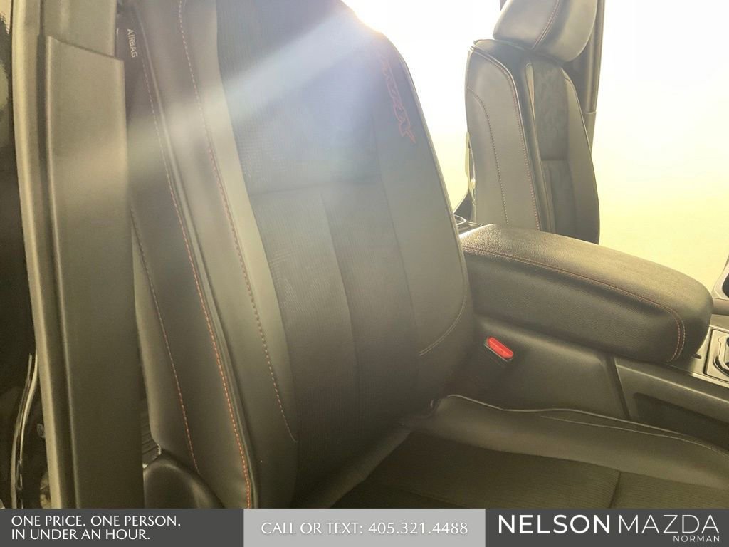 Used 2021 Nissan Titan PRO-4X AWD/4WD image 27