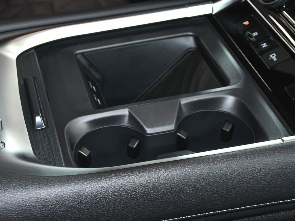 Used 2025 Nissan Armada Platinum Reserve AWD/4WD image 68