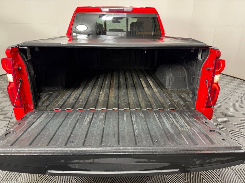 Used 2019 Chevrolet Silverado 1500 RST image 11