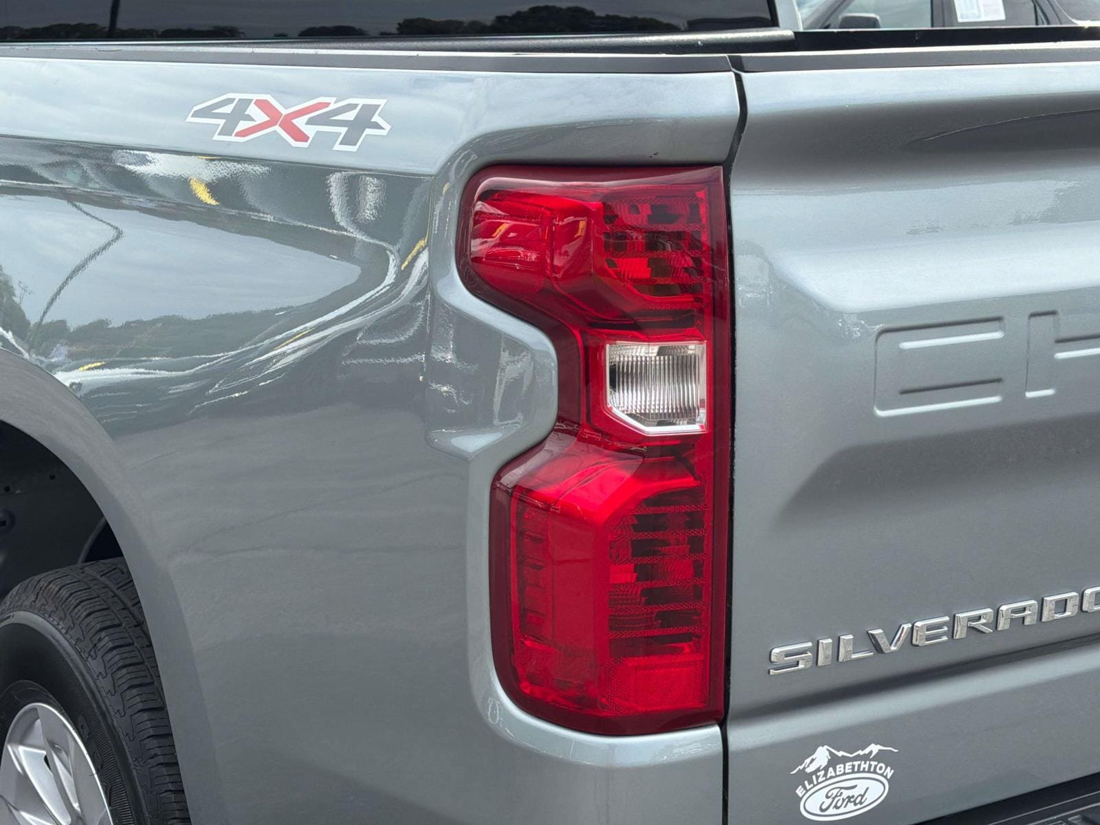 Used 2026 Chevrolet Silverado 1500 LT AWD/4WD image 10