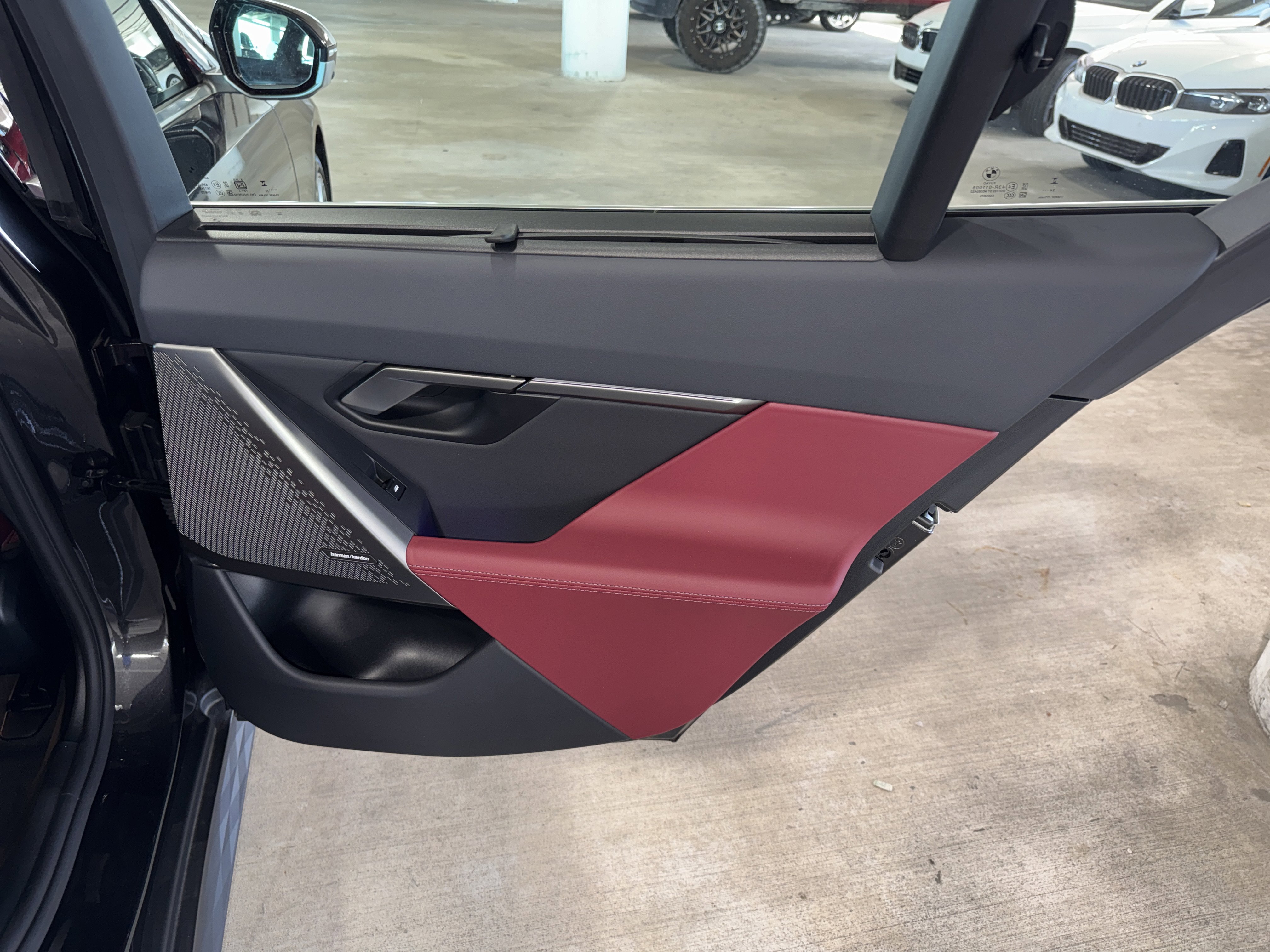 Certified 2025 BMW 530i image 11