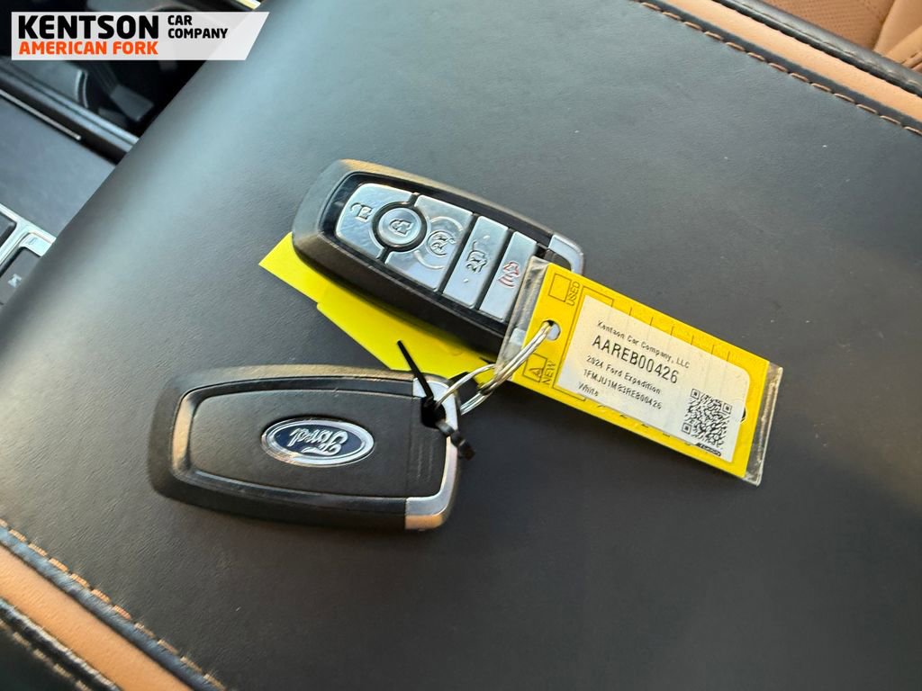 Used 2024 Ford Expedition Platinum image 45