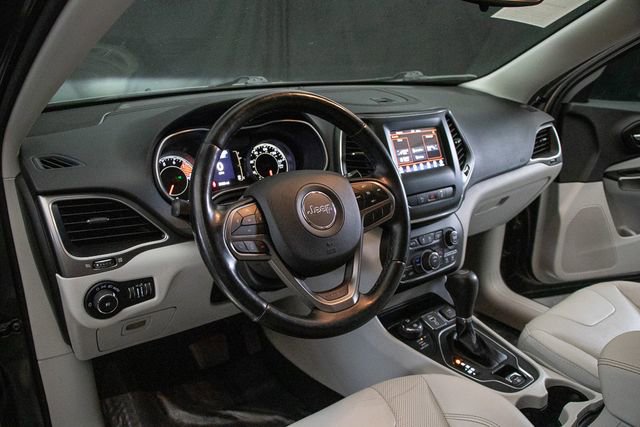 Used 2021 Jeep Cherokee Latitude Lux w/ Trailer Tow Group image 23