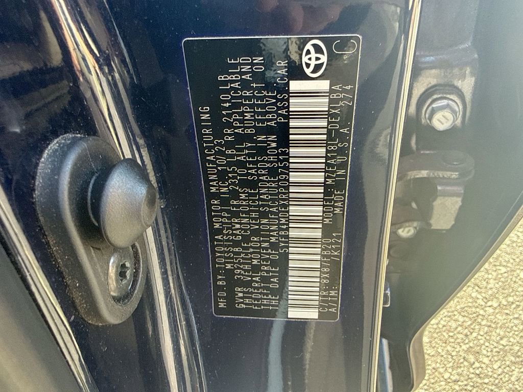 Used 2024 Toyota Corolla LE image 33