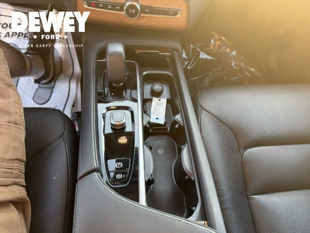 Used 2023 Volvo XC90 T8 Plus w/ Protection Package Premier AWD/4WD image 23