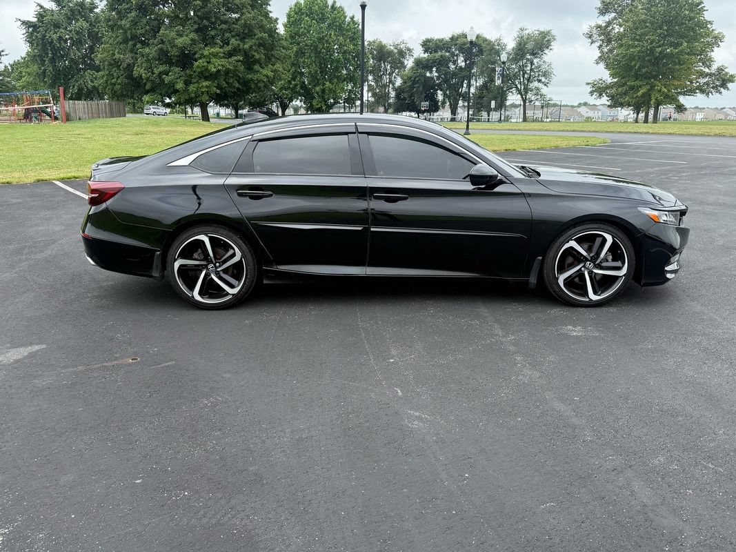 Used 2019 Honda Accord Sport image 4