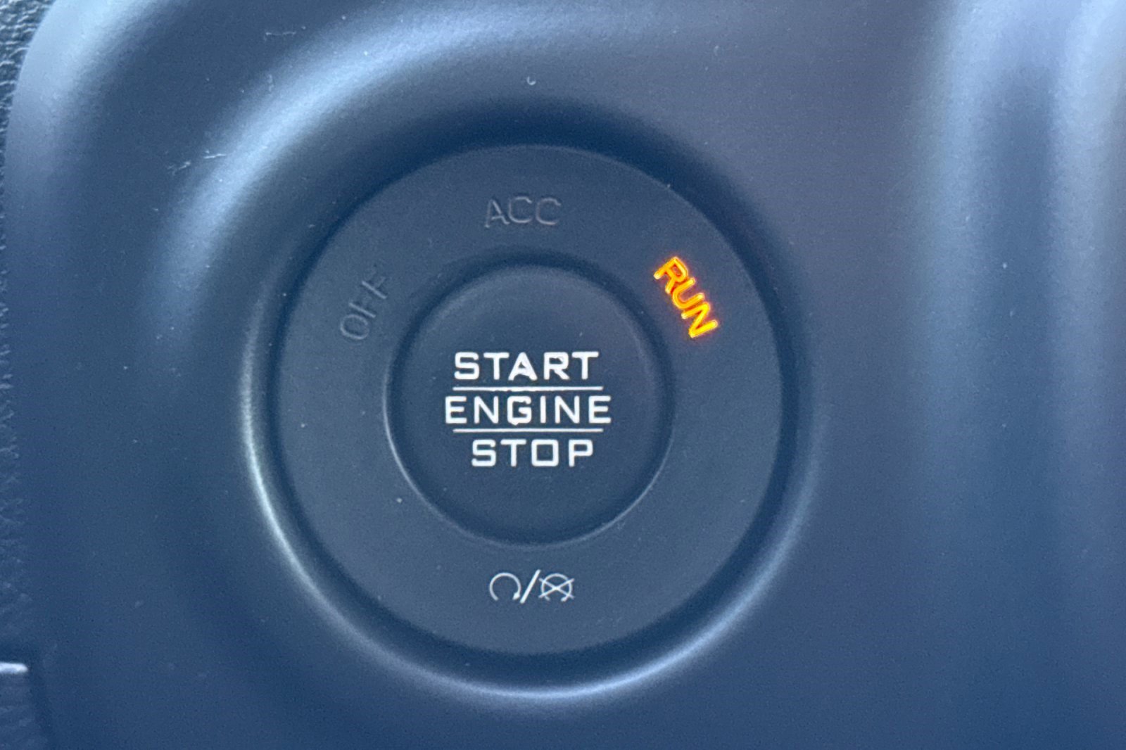 Used 2018 Jeep Wrangler Unlimited Sahara image 27