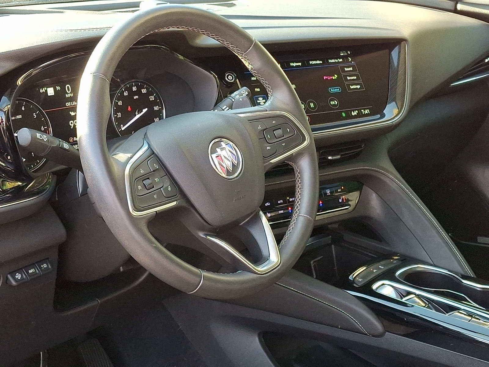 Certified 2022 Buick Envision Essence w/ Technology Package I FWD image 17