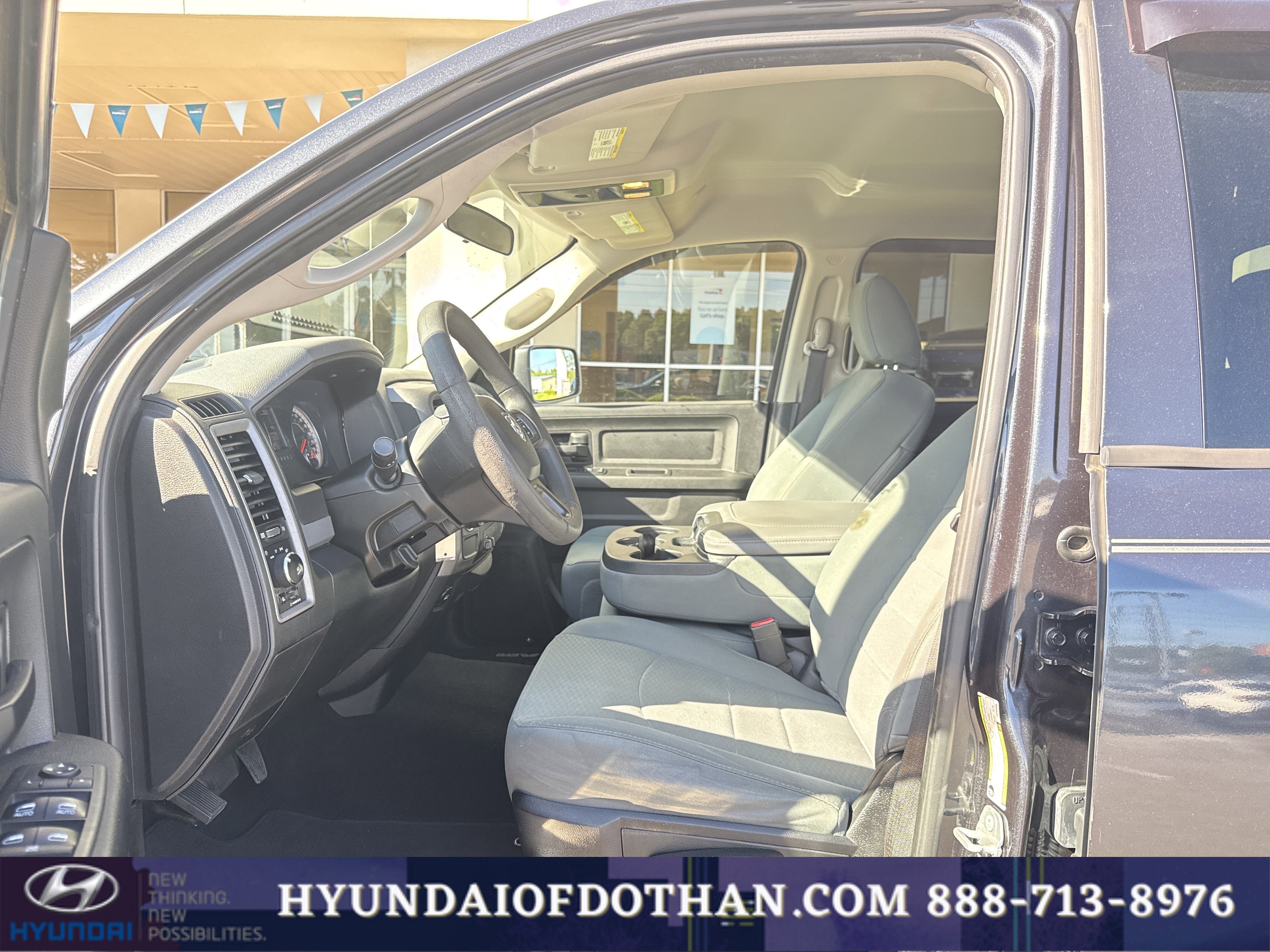 Used 2018 RAM 1500 Express w/ Express Value Package image 10