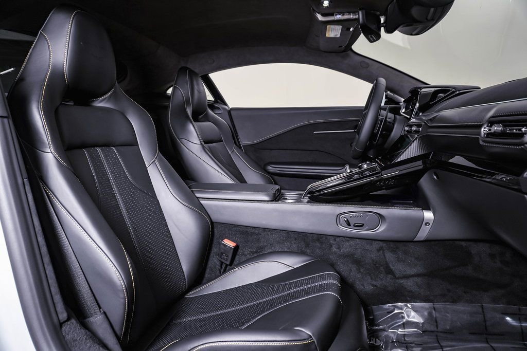 New 2026 Aston Martin V8 Vantage Coupe image 18
