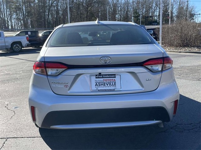 Used 2020 Toyota Corolla LE image 4