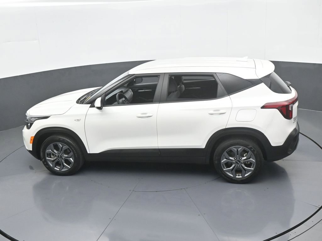 Used 2024 Kia Seltos LX image 46