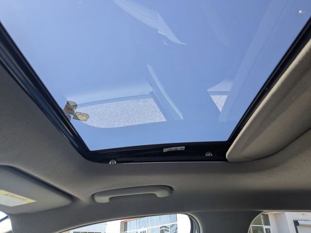 Used 2025 Hyundai Elantra SEL image 25