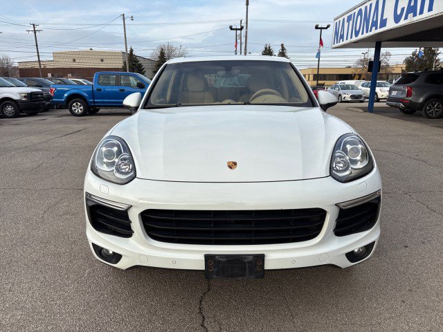 Used 2017 Porsche Cayenne Platinum Edition image 2
