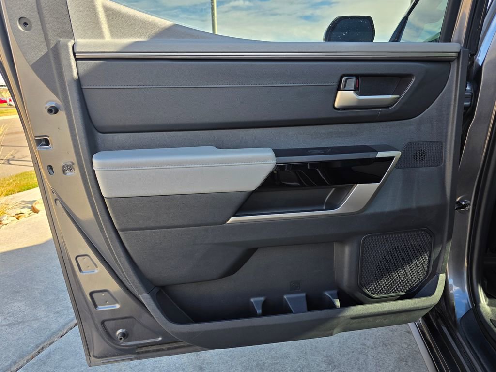 Used 2024 Toyota Tundra Limited image 25