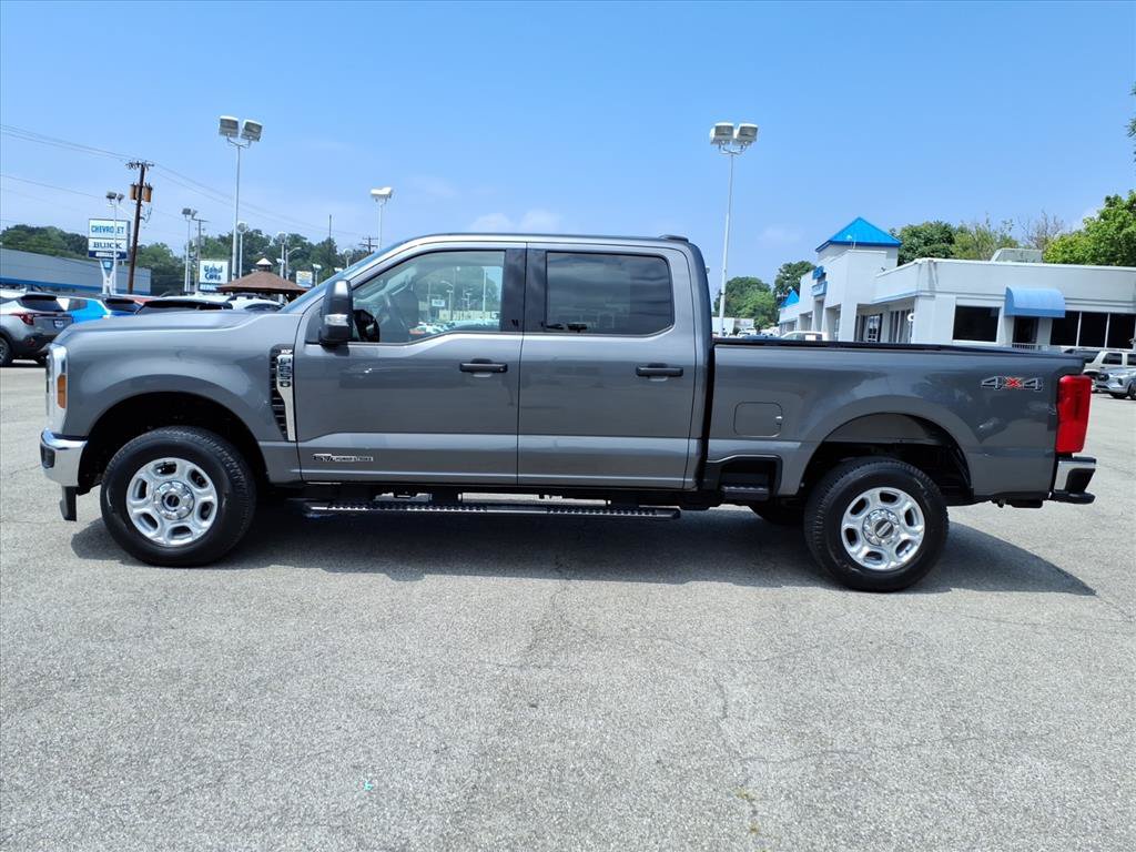 Used 2025 Ford F250 XLT AWD/4WD image 7