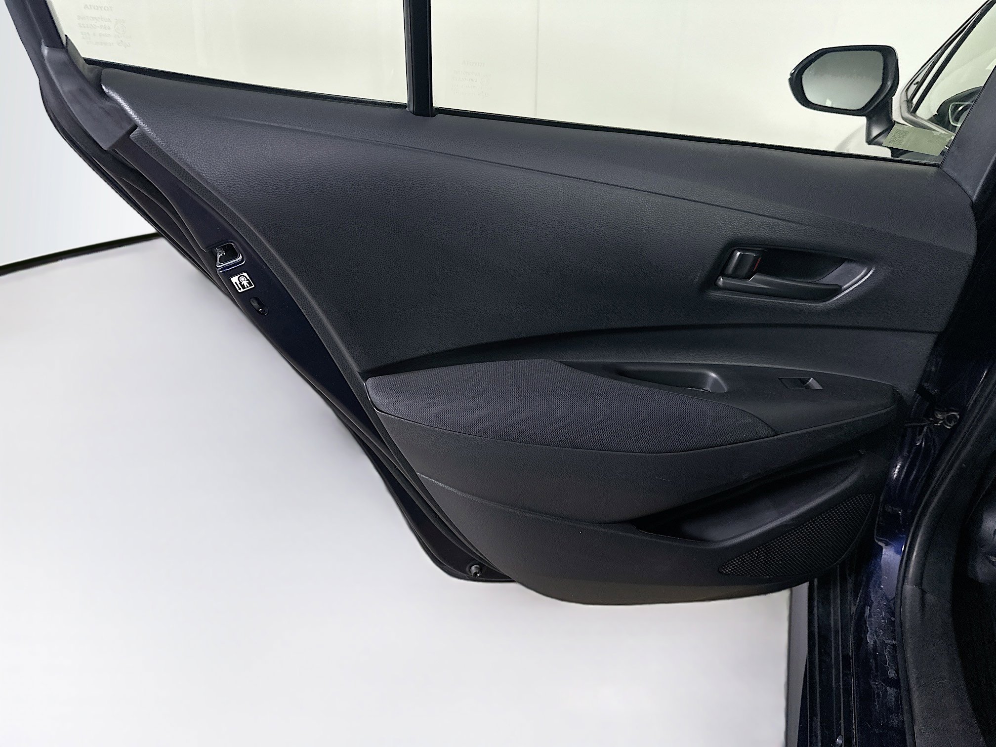 Used 2023 Toyota Corolla LE FWD image 25