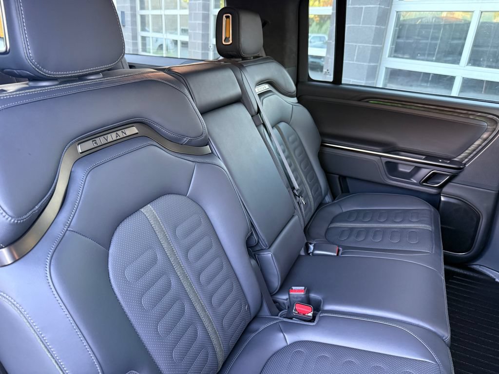 Used 2022 Rivian R1S Launch Edition Quad AWD/4WD image 43