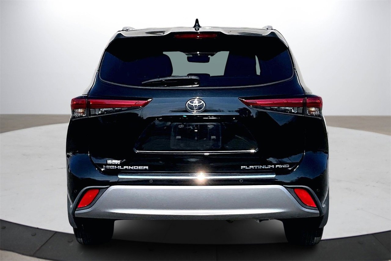 Used 2021 Toyota Highlander Platinum image 7