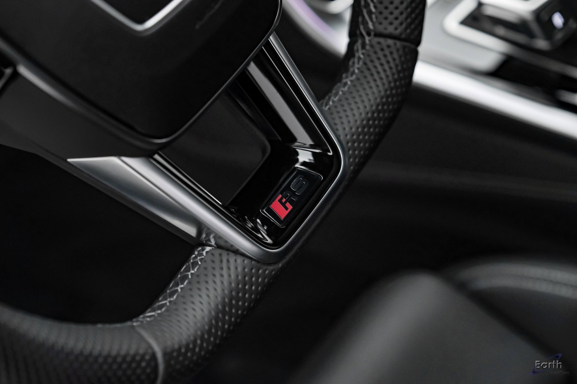 Used 2025 Audi RS 6 performance image 41