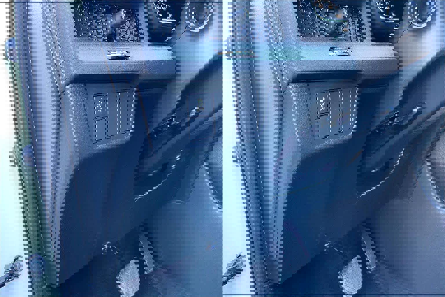 Used 2025 Honda CR-V LX image 33