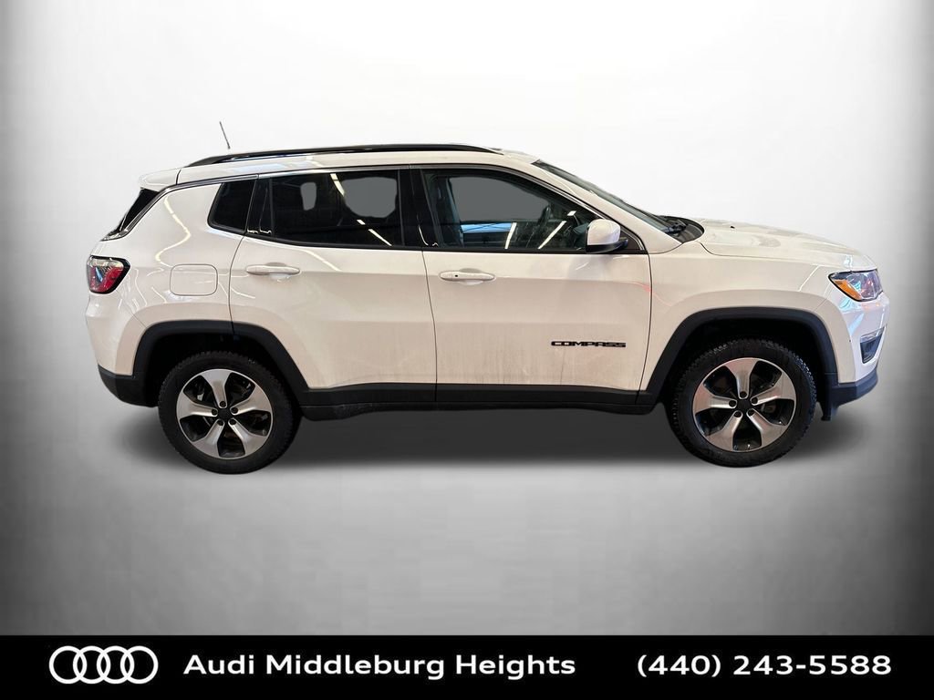 Used 2018 Jeep Compass Latitude w/ Popular Equipment Group image 8