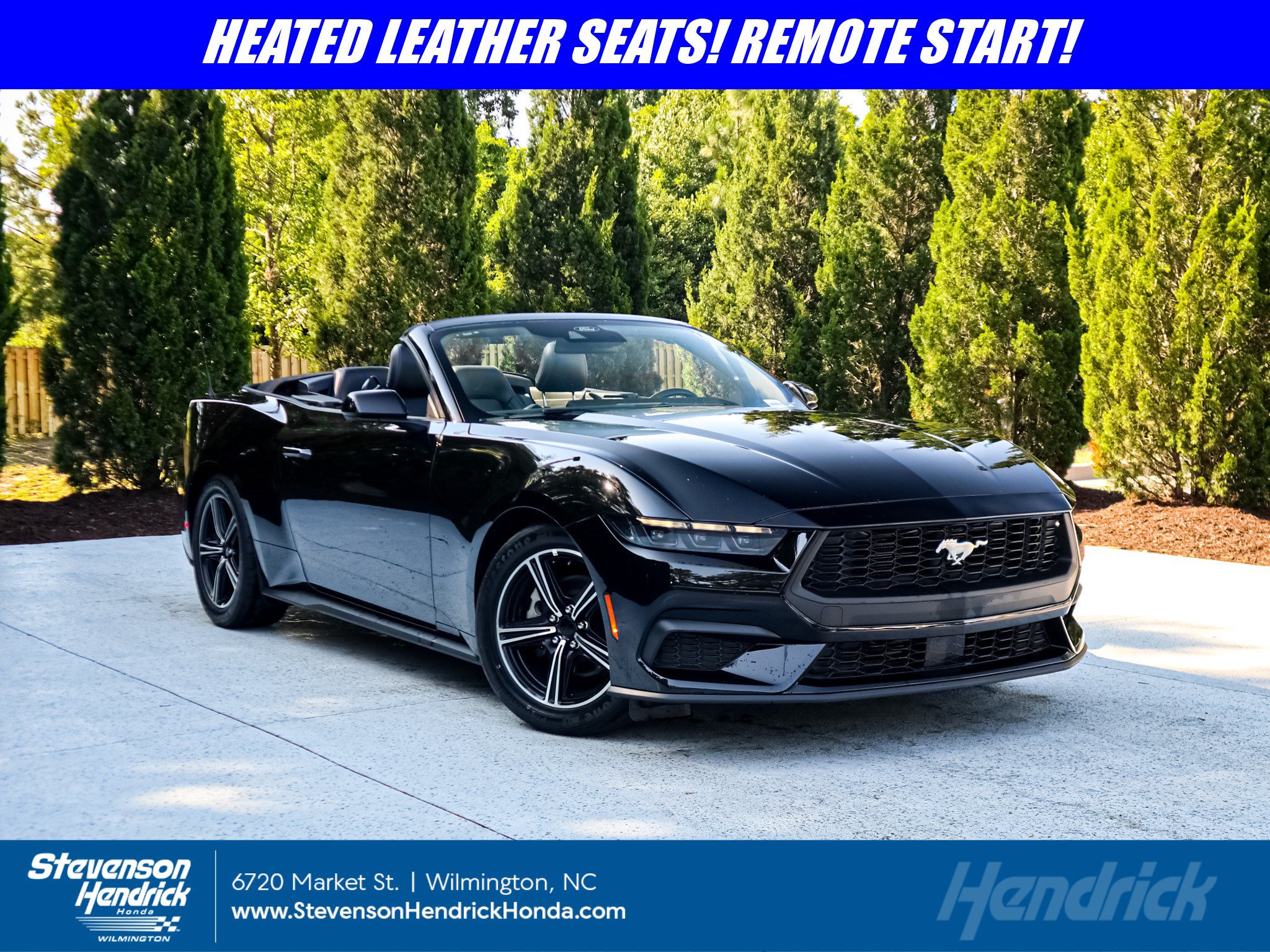 Used 2025 Ford Mustang Premium RWD image 1