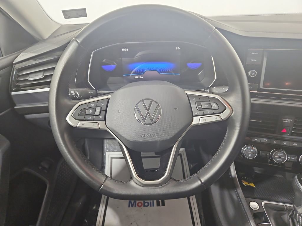 Certified 2023 Volkswagen Jetta SE FWD image 14