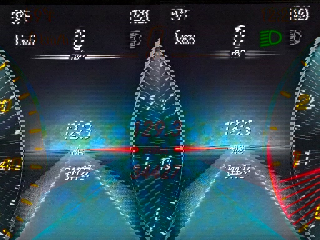 Used 2021 Mercedes-Benz GLC 300 4MATIC image 16