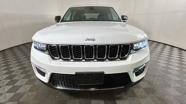 Used 2023 Jeep Grand Cherokee 4WD 4xe image 7