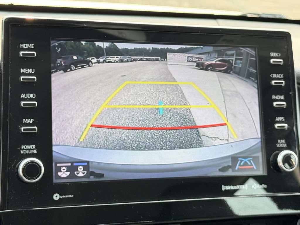 Used 2024 Toyota Camry XSE FWD image 4