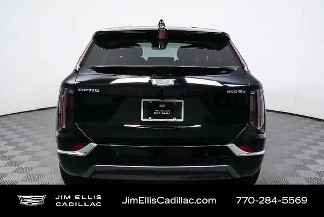 Certified 2025 Cadillac Optiq Luxury 2 w/ LPO, Floor Liner Package image 31