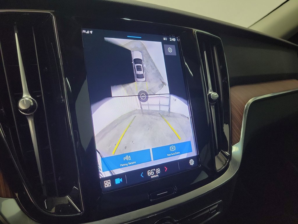 New 2025 Volvo S60 B5 Plus w/ Protection Package Premier FWD image 28
