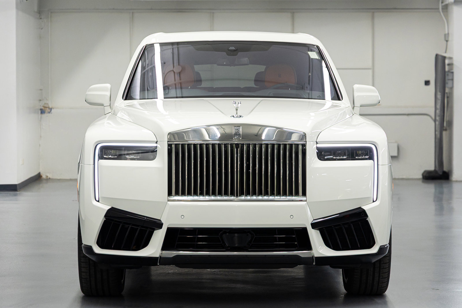 New 2026 Rolls-Royce Cullinan image 8