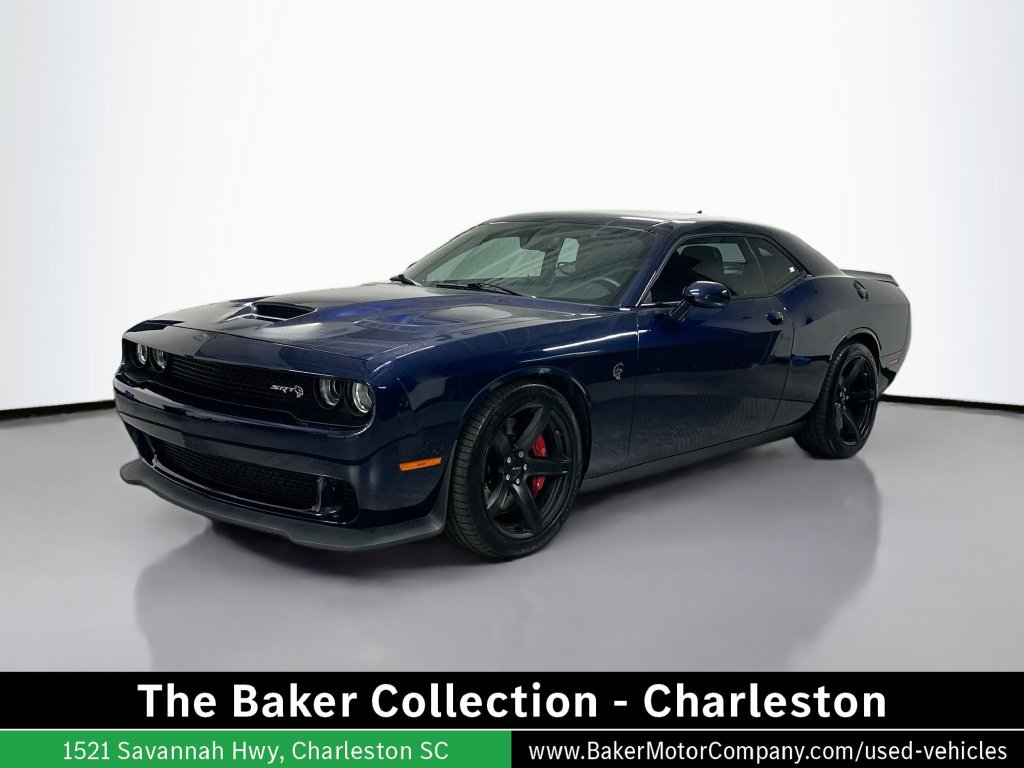 Used 2017 Dodge Challenger SRT Hellcat RWD image 1