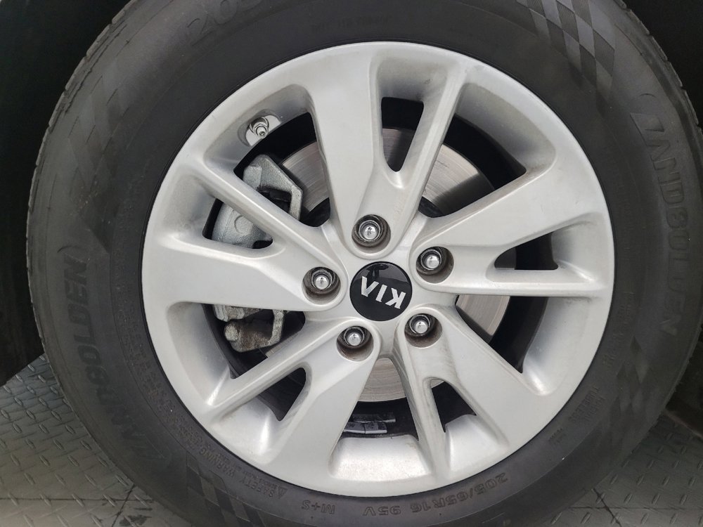 Used 2017 Kia Optima LX FWD image 31