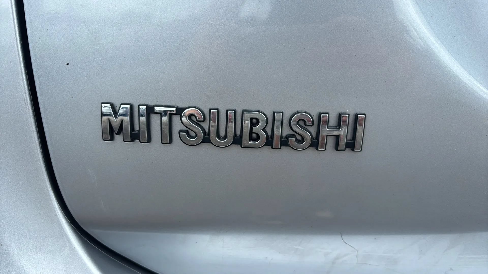 Used 2014 Mitsubishi Outlander SE FWD image 3