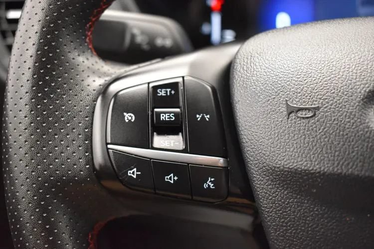 Used 2024 Ford Escape ST-Line FWD image 24