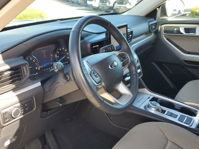 Used 2023 Ford Explorer XLT RWD image 15