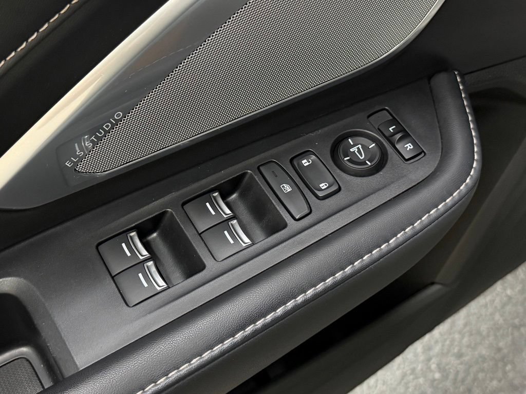 Used 2023 Acura RDX AWD w/ Technology Package image 13