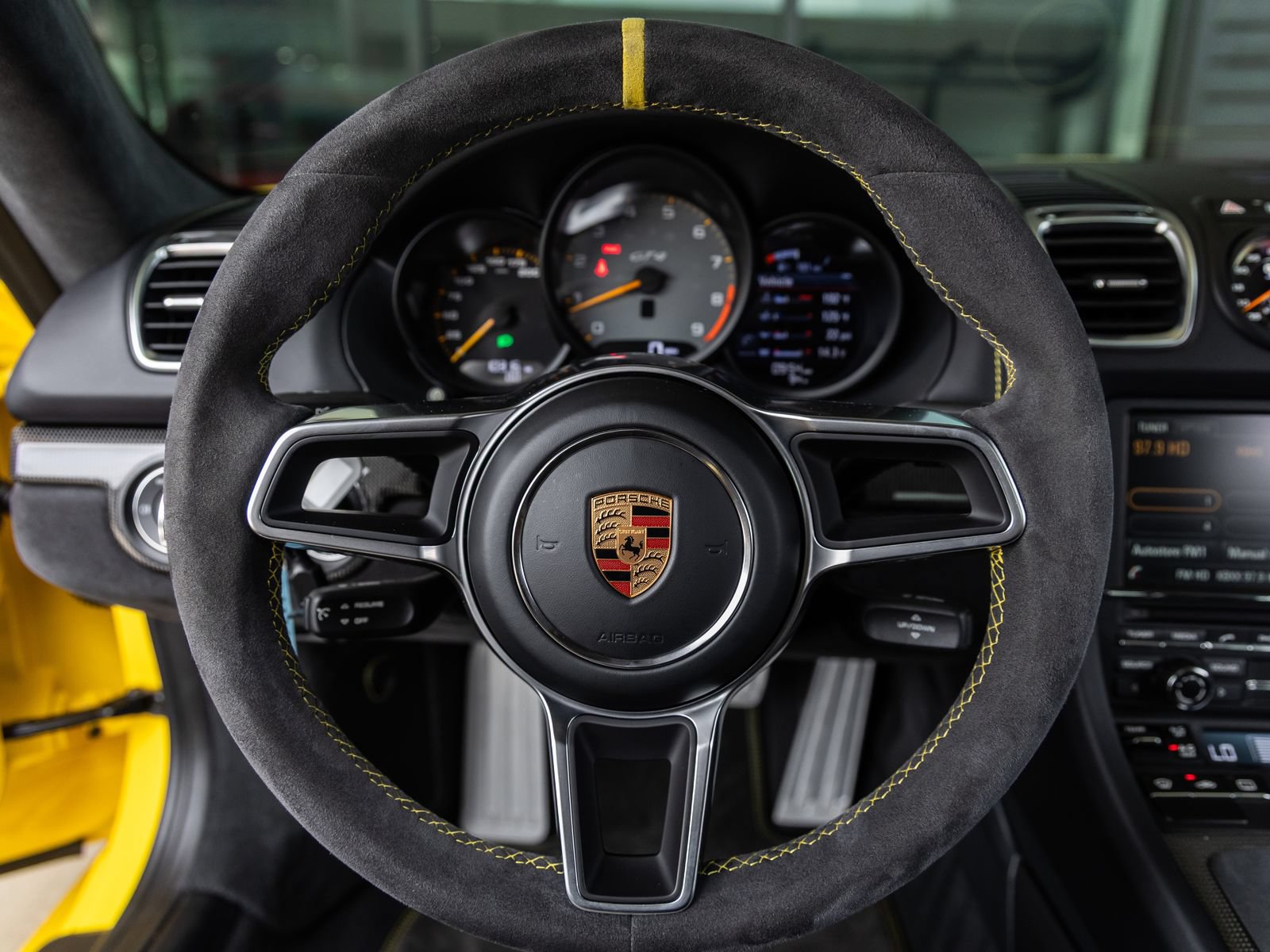 Used 2016 Porsche Cayman GT4 RWD image 36