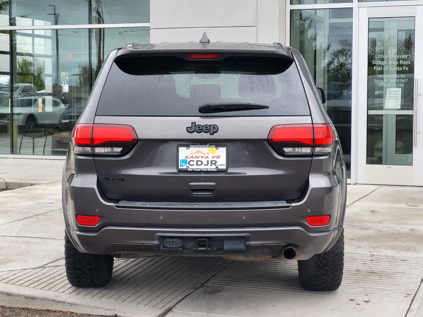 Used 2017 Jeep Grand Cherokee Altitude AWD/4WD image 6