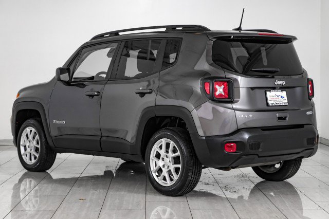 Used 2019 Jeep Renegade Latitude w/ Popular Equipment Group image 8