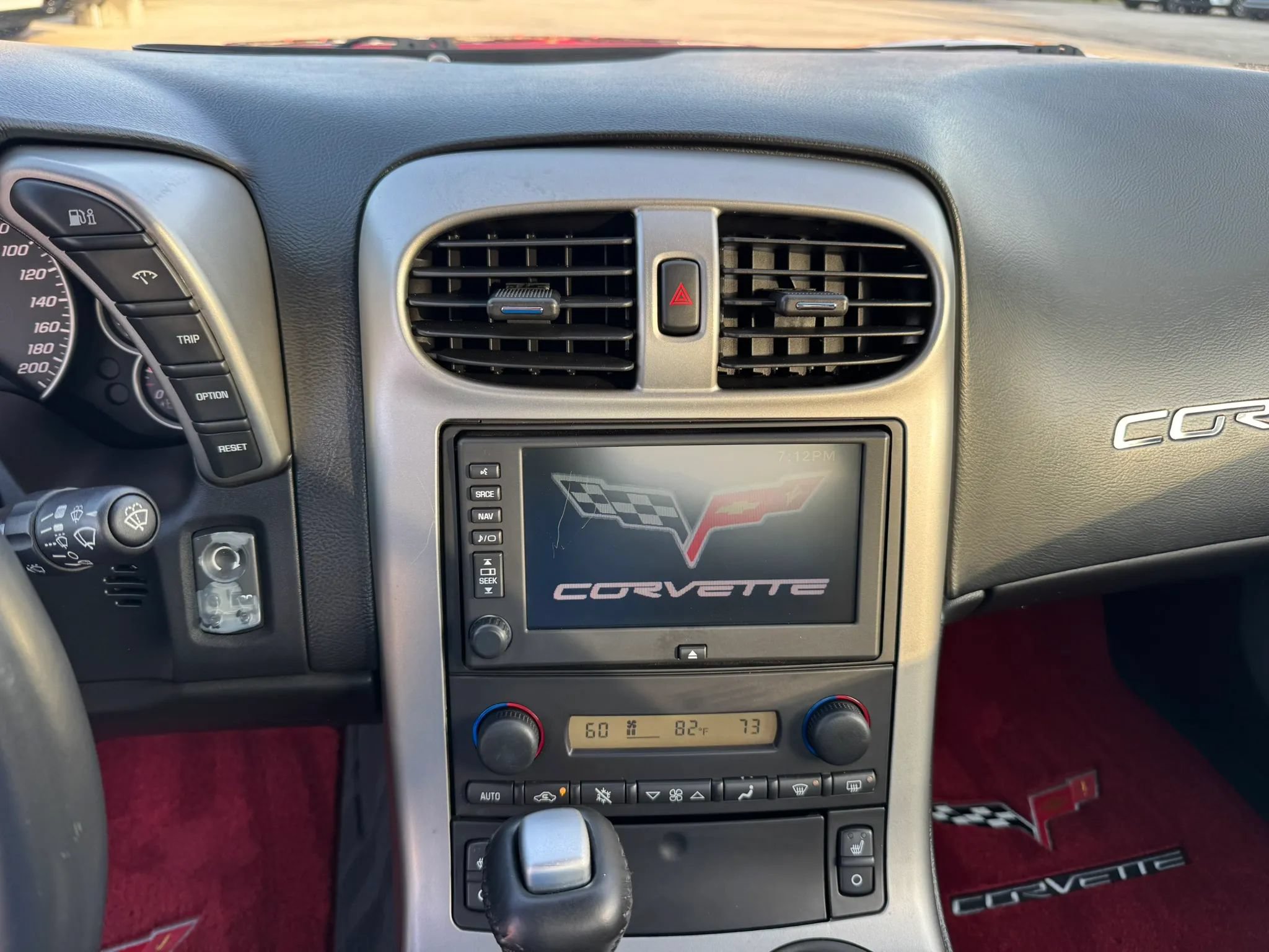 Used 2005 Chevrolet Corvette Coupe w/ Preferred Equipment Group RWD image 28