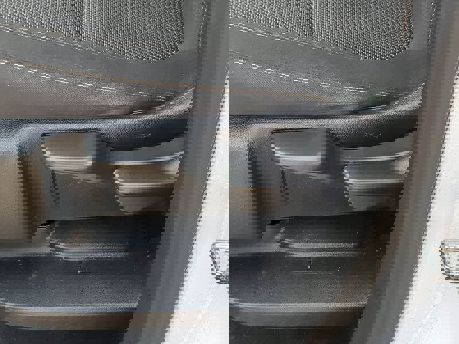 Used 2019 Chevrolet Traverse LS FWD image 17