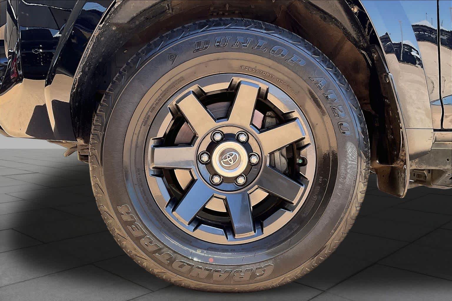 Used 2022 Toyota 4Runner Trail Special Edition AWD/4WD image 12