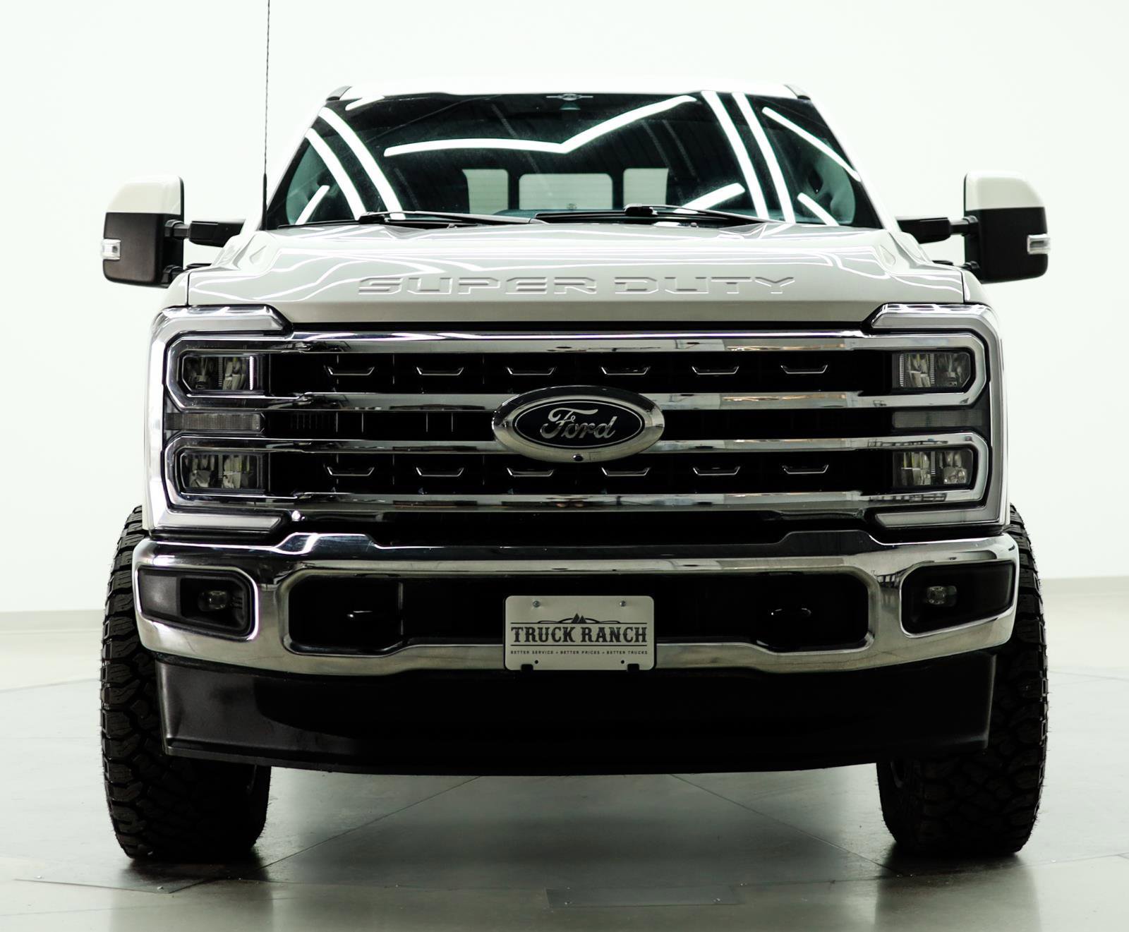Used 2023 Ford F350 Lariat w/ FX4 Off-Road Package image 2