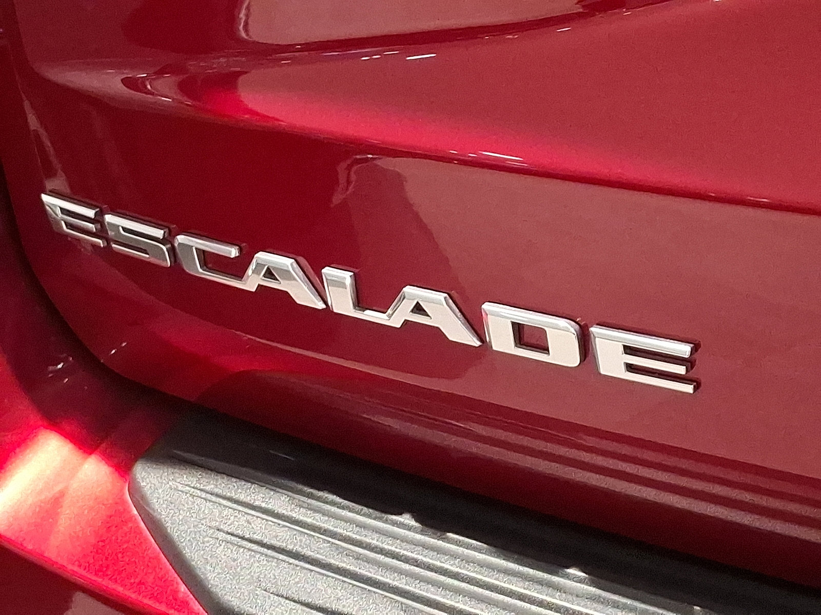 Certified 2023 Cadillac Escalade ESV Premium Luxury w/ Performance Package image 30