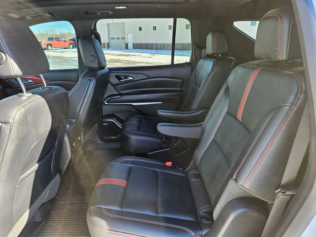 Used 2024 Chevrolet Traverse RS image 26