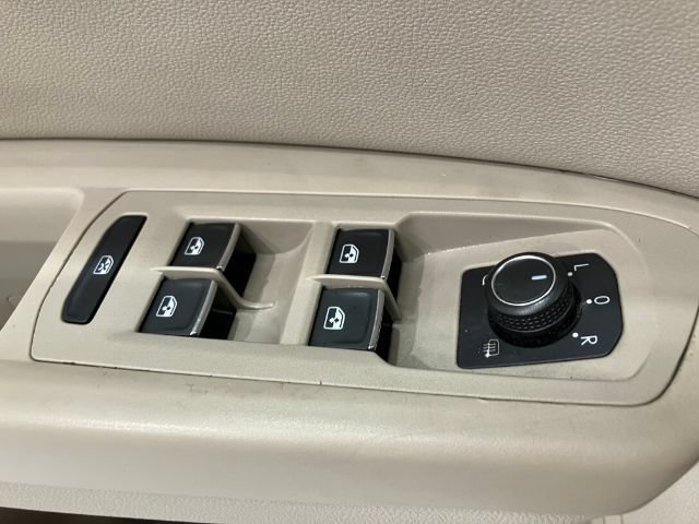 Used 2018 Volkswagen Atlas SEL Premium AWD/4WD image 25